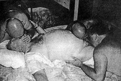 Alguien a estado en una orgia de maduritos?