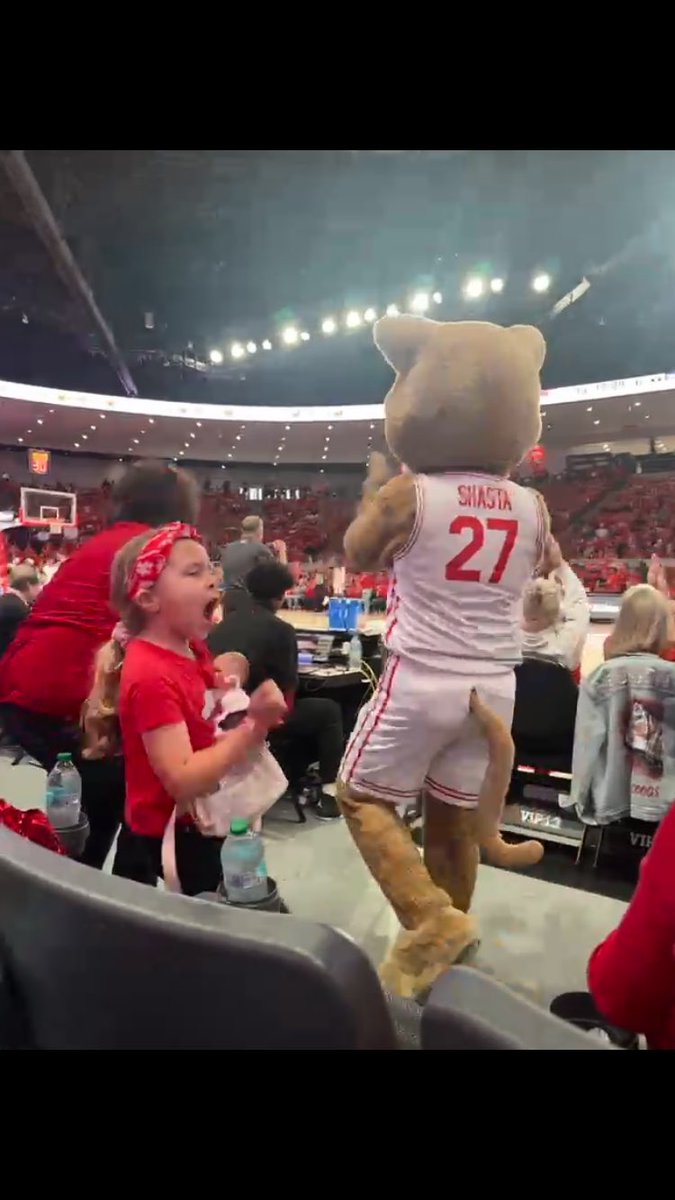 Get my baby a clipboard‼️ #ForTheCity🐾🐾 <a href="/TonyaDSampson/">Tonya Sampson</a>