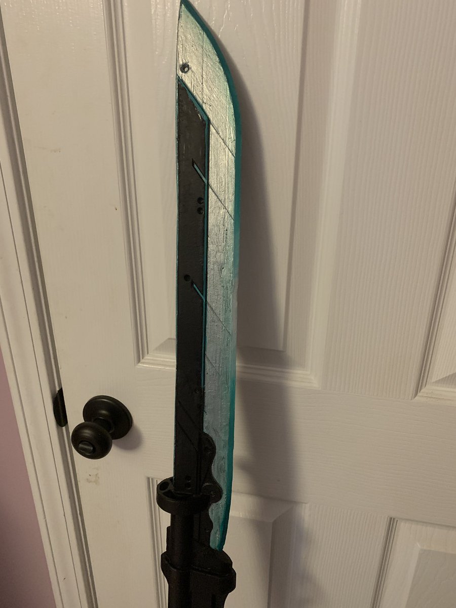 Took a social media break over the holidays and I feel so refreshed!! Here’s something I was working on in secret for like a month: the enigma from Destiny made on comm for a good friend!