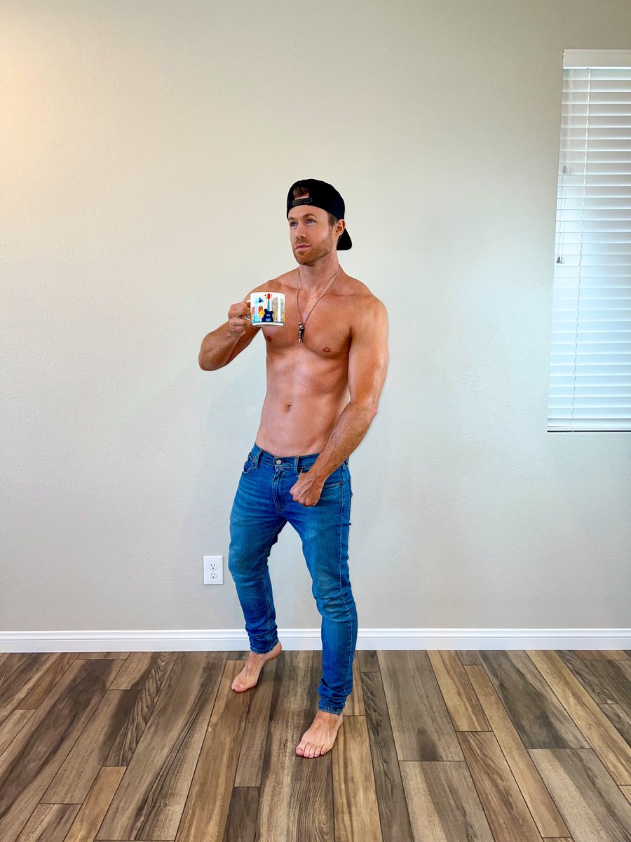 ParkerAngel's tweet image. Cheers to kicking off a new #90DaysOfFitness challenge! Congrats to all the new and former High Level Performance Academy who signed up for my Lifestyle Transformation Program this month as we jumpstart our fitness and health to the next level together in 2025🔥 

 This year is…