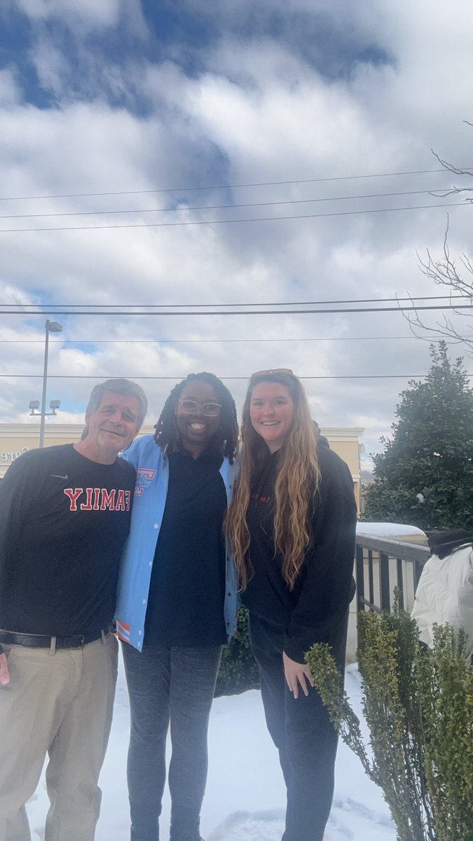 jdlambert3's tweet image. Had a great visit today 
with Blair Brabson and Victoria Taylor 

Victoria looks great and the same outgoing personality a

She is a living breathing example of how to deal with Stage 4 colon carncer.  She has the Bobcat Spirit of a fighter. join her team