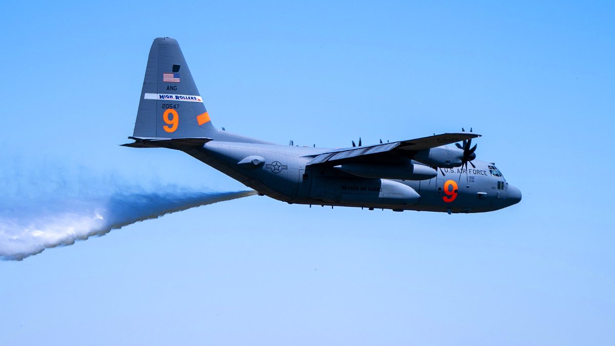 ArmyGeospatial's tweet photo. .@ArmyGeospatial's Department of Defense, Defense Support to Civil Authorities, Automated Support System is being used to organize and execute fire suppression support missions in Southern California for @usairforce C-130 systems with Modular Airborne Firefighting Systems. https://t.co/ba3keWJA3L