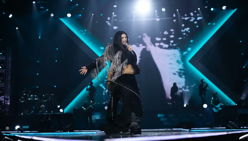 MartinezMisael_'s tweet photo. No es el lugar no es la resonancia no es el eco que se produce en el lugar, es la técnica vocal y su buena voz que procrea una hermosa melodía en aquel lugar.
Atte: Tu público.
#Solarolo @LauraPausini #Tour2024 https://t.co/qNlhsMYXk0