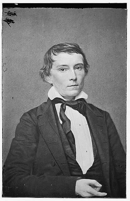 civilwarcom's tweet photo. Confederate VP Alexander H. Stephens (pic below) and his fellow Confederate leaders, John A. Campbell, and Robert M. T. Hunter were named as peace commissioners by President Davis #OTD in 1865.
#TodayInHistory #CivilWar #peace #commisioners #VP #leaders #peacetalks https://t.co/OdX8r6Fztv