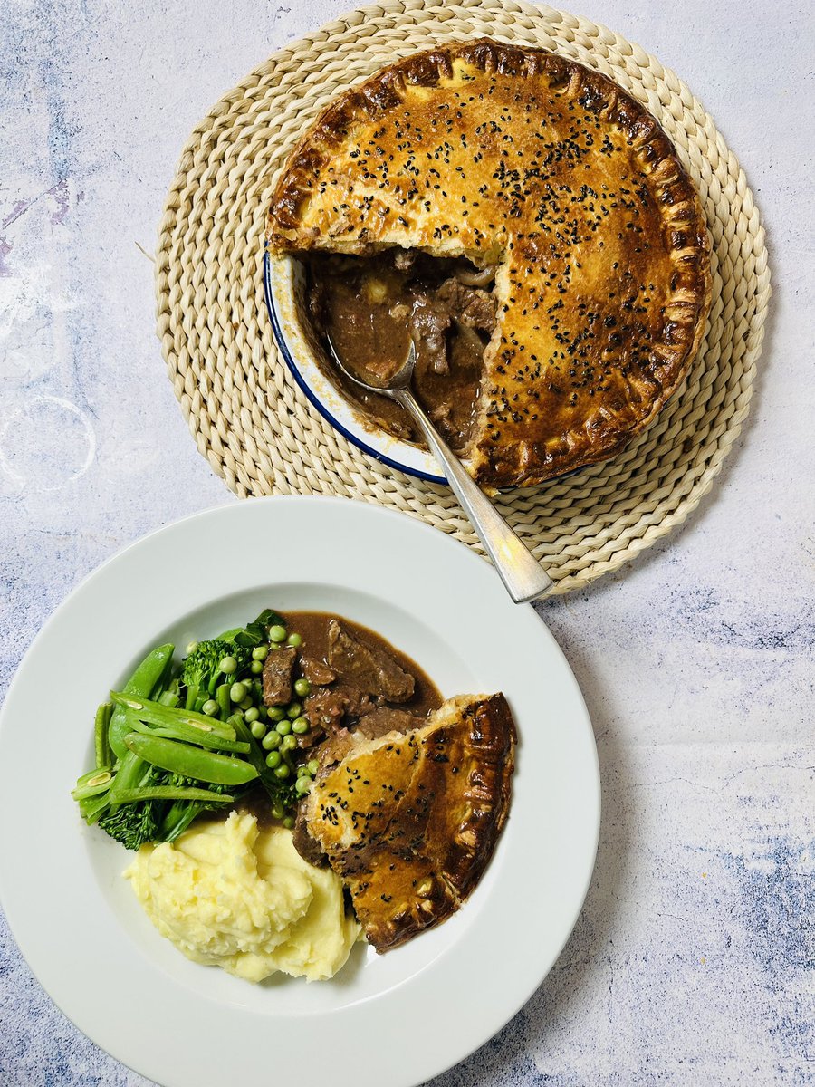BestRecipesUK's tweet photo. Steak &amp; Ale Pie

This is a wonderfully delicious pie full of rich flavours – the perfect pie for chilly weather!  One of the good things about this recipe is that you have extra gravy for serving!

Check out the recipe https://t.co/QXVlJplXfO

#RecipeOfTheDay #pie #Recipe https://t.co/7vGMnh5N2J