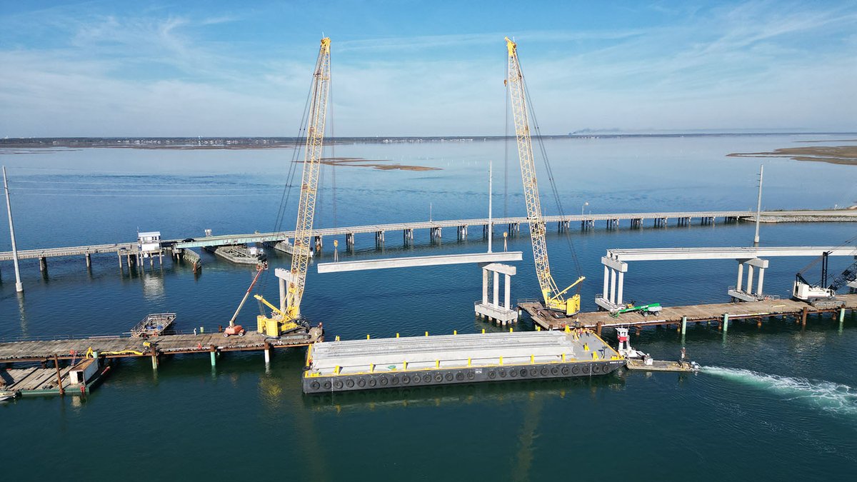 GCPCI's tweet photo. By leveraging precast concrete and innovative GFRP &amp; CFRP reinforcement, the Harkers Island Bridge ensures long-term durability in harsh saltwater environments. Learn how this Design Award-winning project is paving the way for resilient infrastructure → https://t.co/gnLLBLD65I https://t.co/LunjbkqpNY