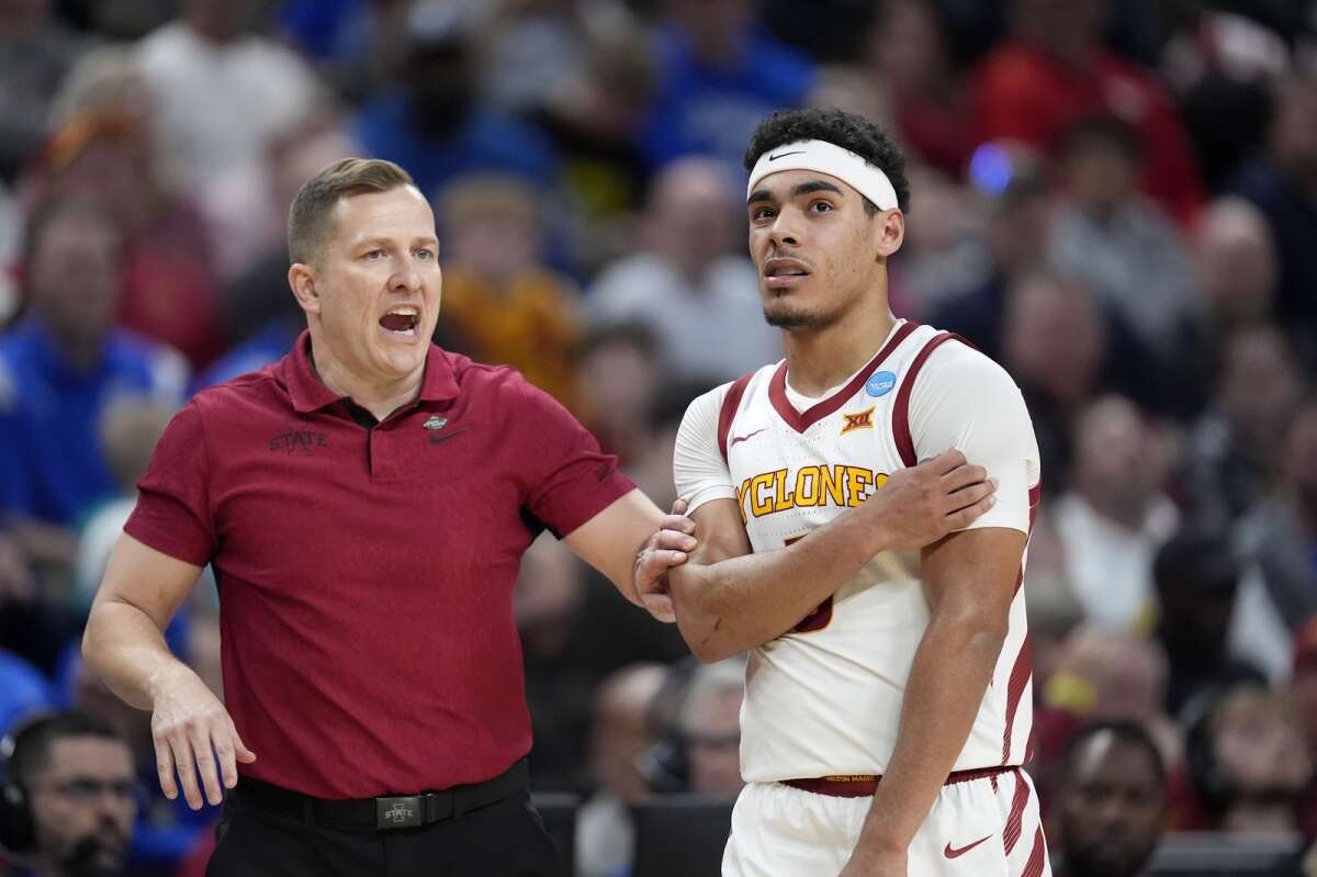What T.J. Otzelberger has accomplished at Iowa State deserves more recognition.

He took over a program that went 2-22 (0-18 in the Big 12) DURING COVID (!) 

Since then, the transformation has been remarkable:

Year 1: 22-13 (11-seed | Sweet 16 app.)
Year 2: 19-14 (6-seed |