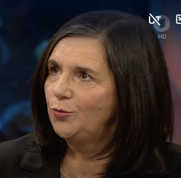 MitAktien's tweet photo. Katrin Göring-Eckardt sagt gerade, dass sie Diejenige gewesen ist, die von Anfang an auch die Probleme bei der Migration angesprochen hat! https://t.co/A0PBxboalM