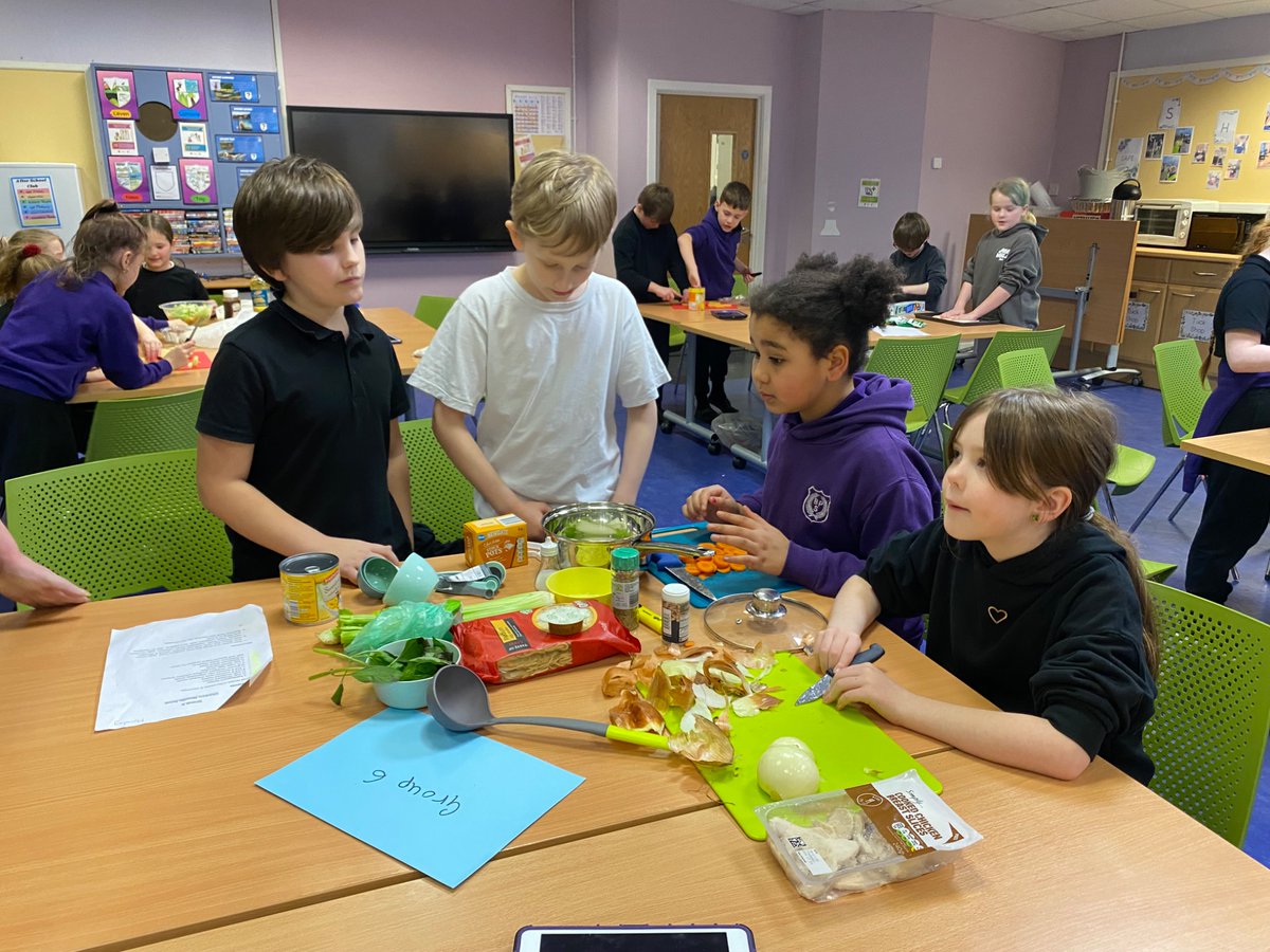 BoghallPSch's tweet photo. A successful afternoon for these Primary 5 pupils who, after a term of planning, researching and learning about food, health and hygiene, were able to cook a meal. The Restaurant Challenge has been an exciting and fun learning experience for all! #BPSRRS https://t.co/a9dMdw4keT