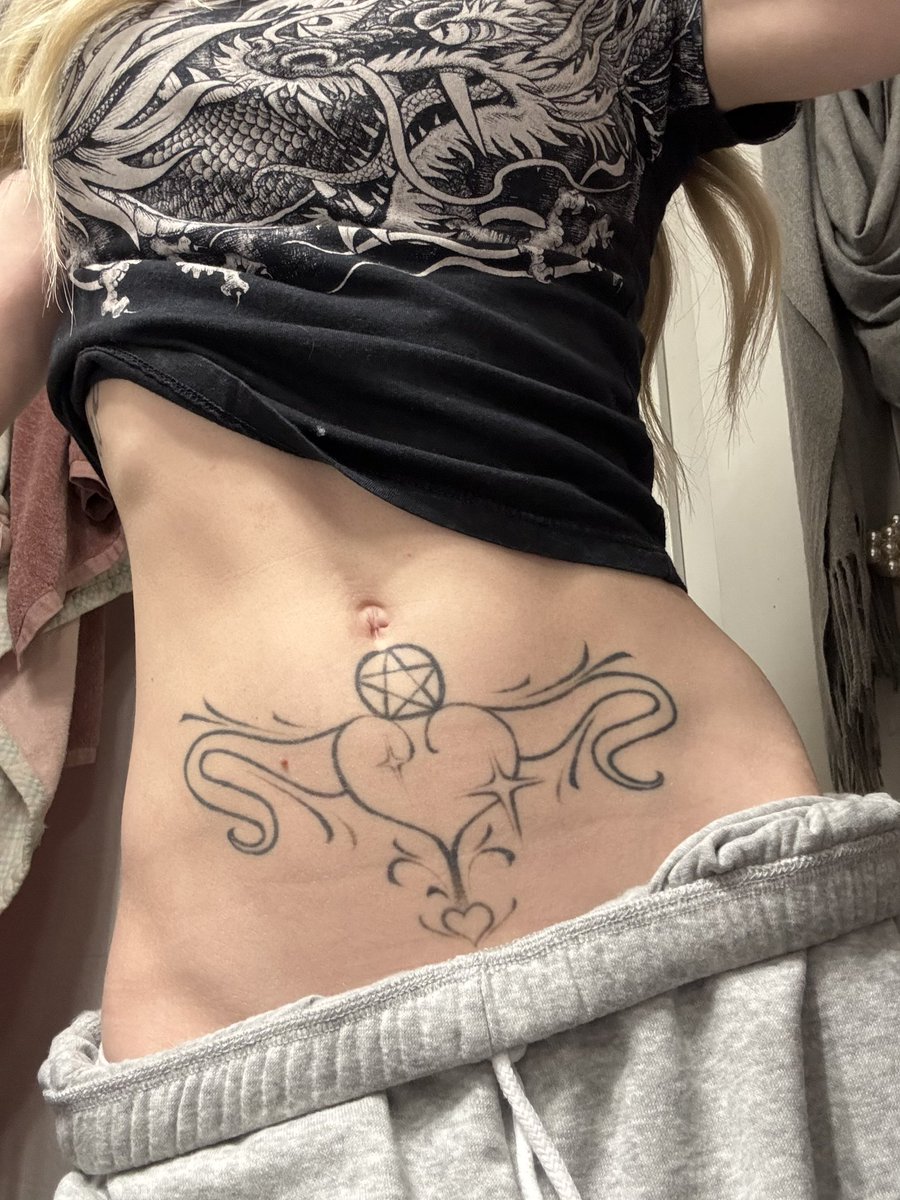 belly https://t.co/A77gXusKQy