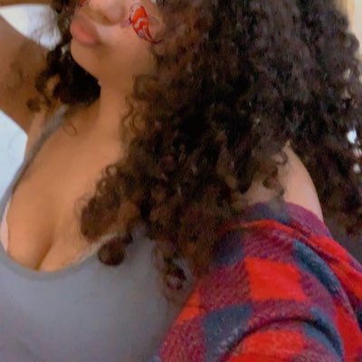 prettylilalissa's tweet photo. #NewProfilePic https://t.co/DRkIg3qMhw