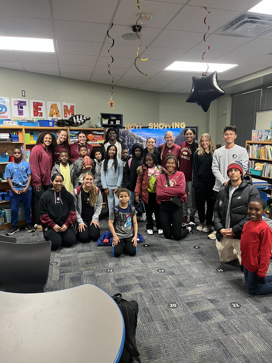 Always a good time hanging with the kiddos at Sabal Palm Elementary! 

Donate here: secure.qgiv.com/for/seminolesf…