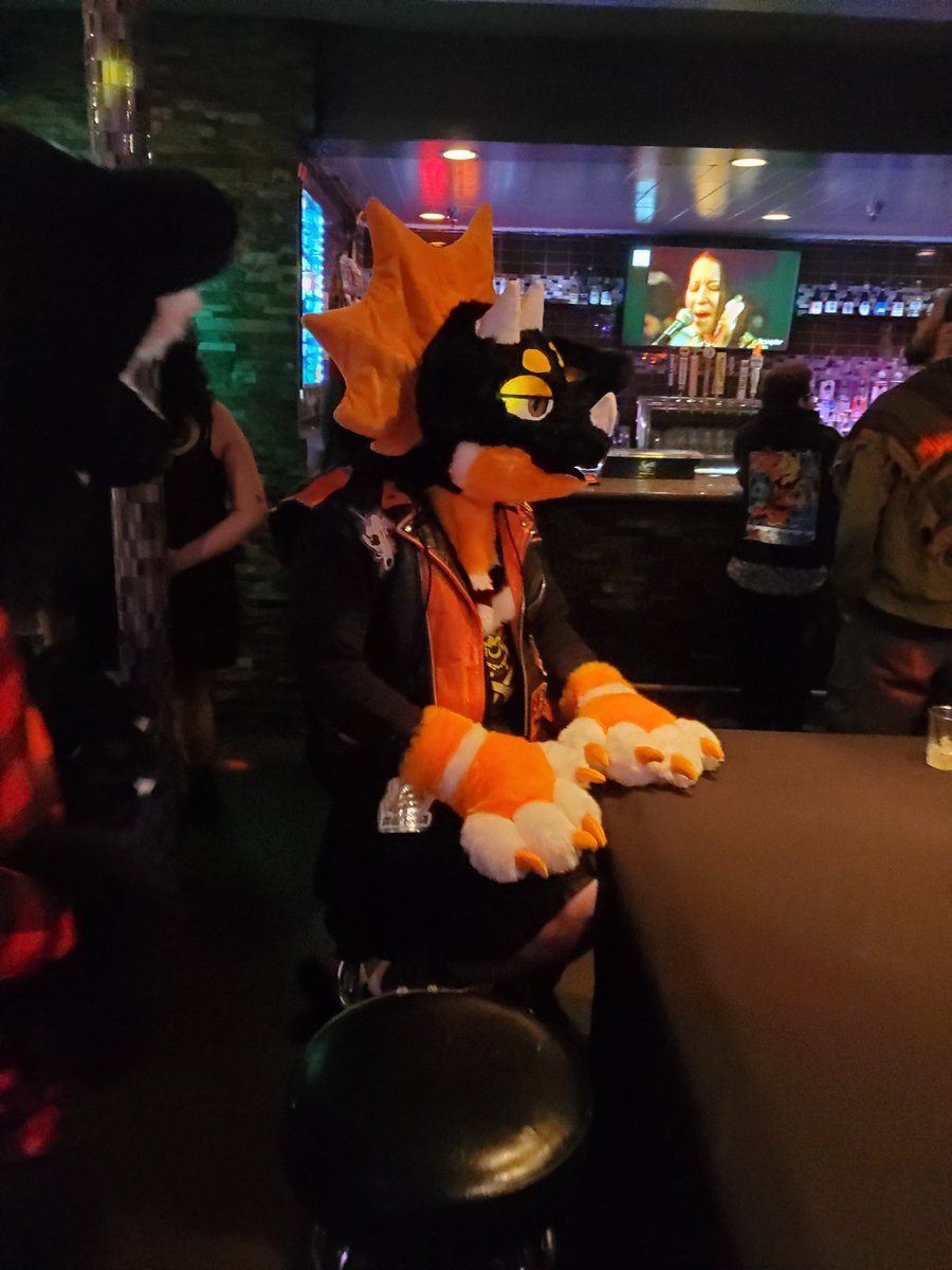 Fuck Nazi tweet media