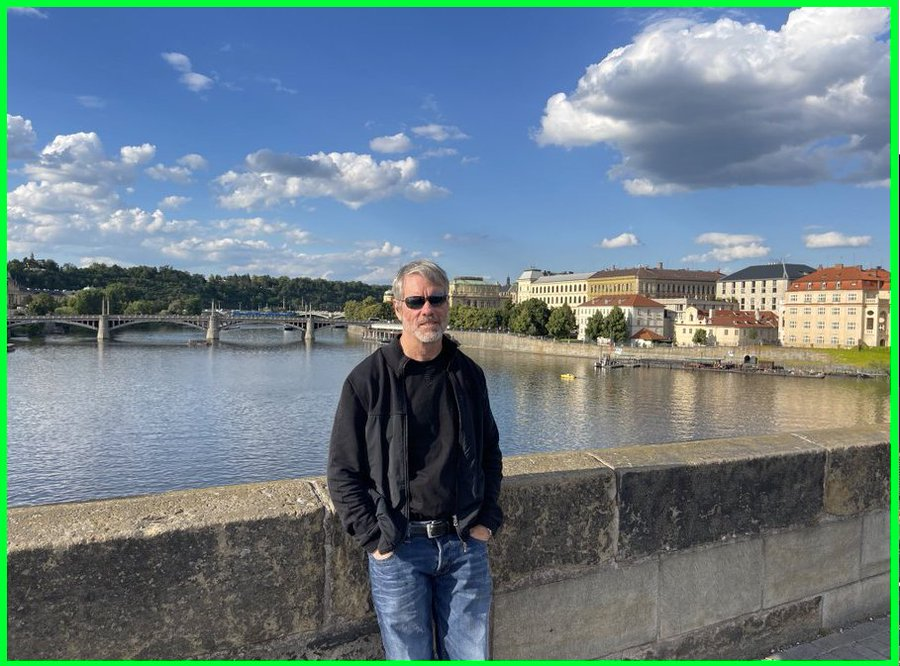 yourfriendSOMMI ❤️💛💚💙 tweet media