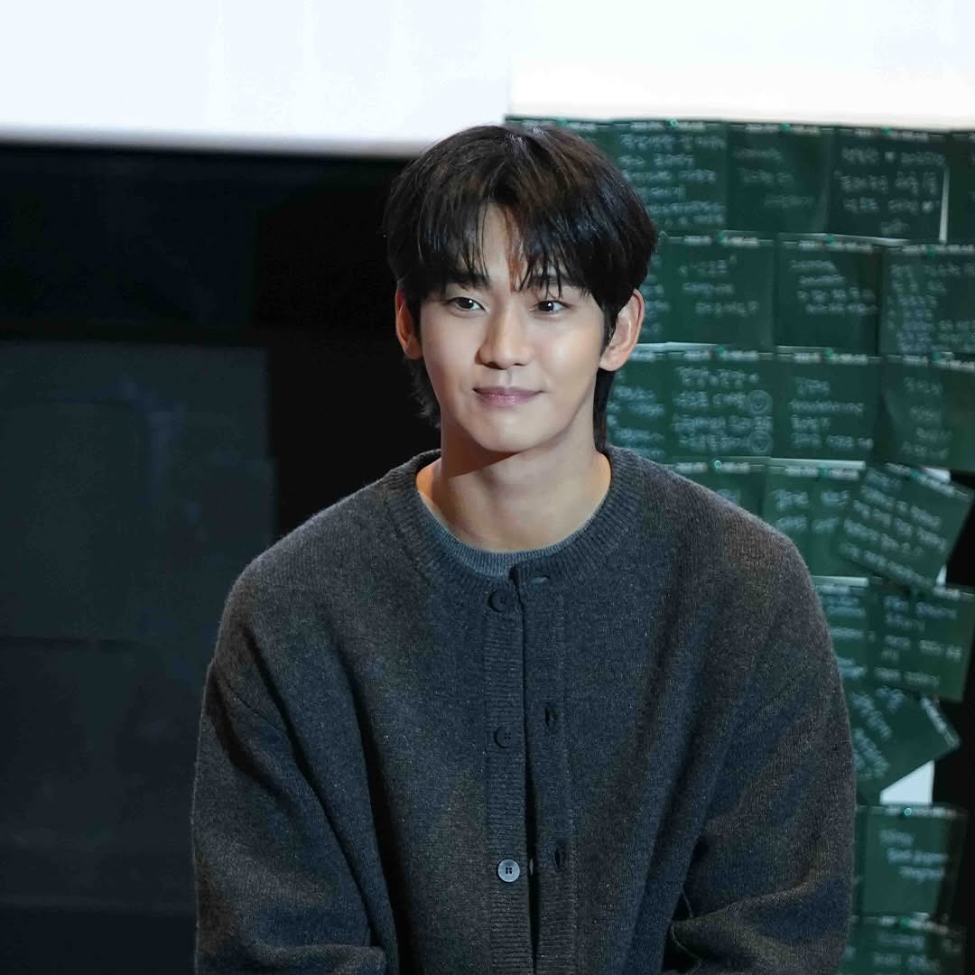 [0114] Gold Medalist updated IG with #KimSoohyun.