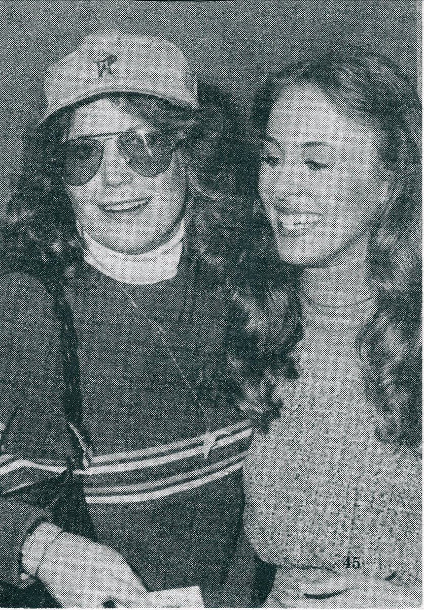 Genie Francis (@geniefrancis) on Twitter photo So sad to lose a dear old friend <a href="/lesliecharleson/">Leslie Charleson</a>.
Such a big part of my childhood. Such a funny, kind and strong woman. I will miss her. So sad to lose a dear old friend <a href="/lesliecharleson/">Leslie Charleson</a>.
Such a big part of my childhood. Such a funny, kind and strong woman. I will miss her.