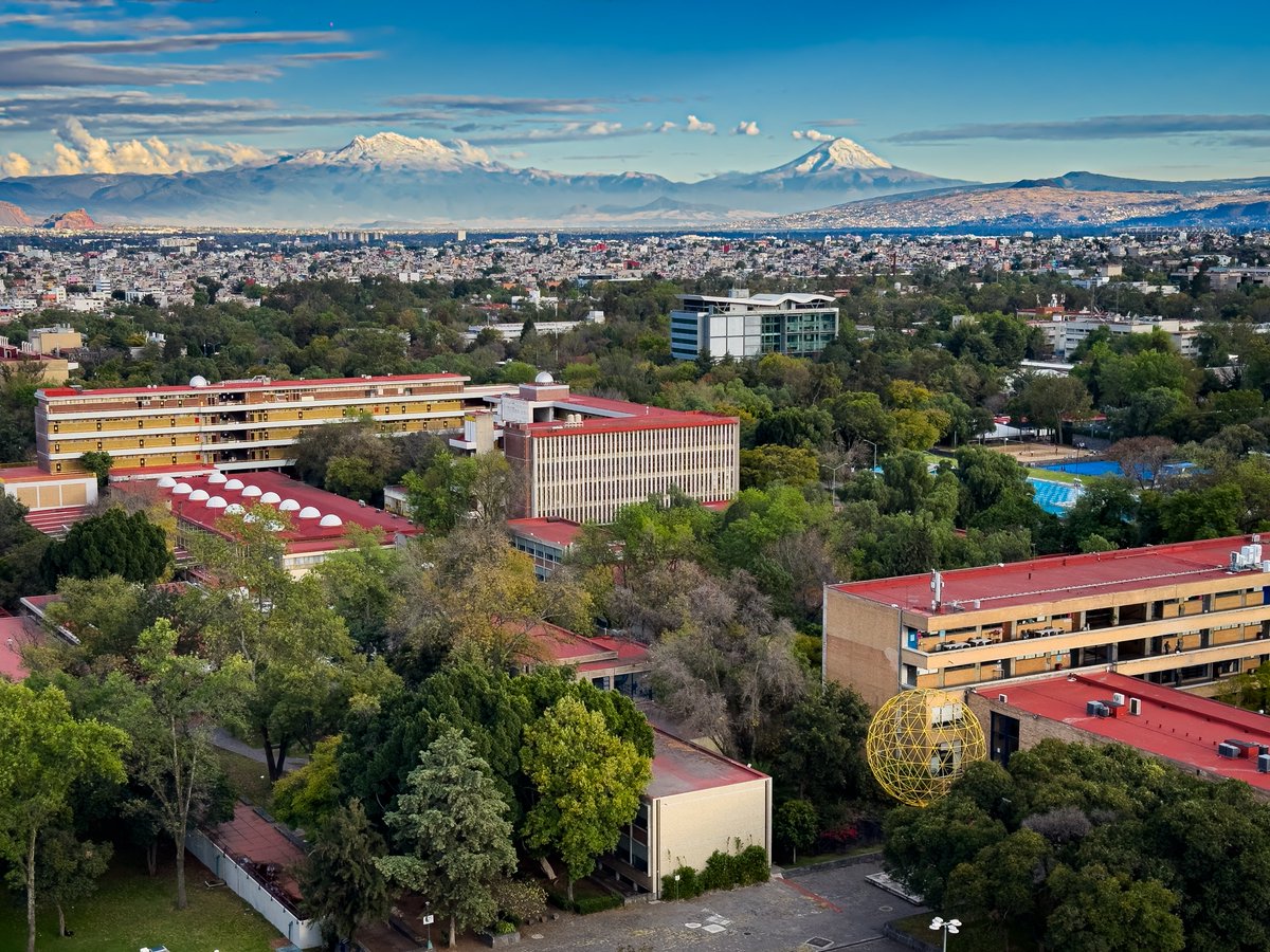 UNAM (@unam_mx) on Twitter photo #Popocatépetl e #Iztaccíhuatl 🗻🗻 lucieron espectaculares al atardecer. #FotoDelDíaUNAM 👇
📸 <a href="/Angel33SB/">Angel Solís</a>, desde #CU. #Popocatépetl e #Iztaccíhuatl 🗻🗻 lucieron espectaculares al atardecer. #FotoDelDíaUNAM 👇
📸 <a href="/Angel33SB/">Angel Solís</a>, desde #CU.