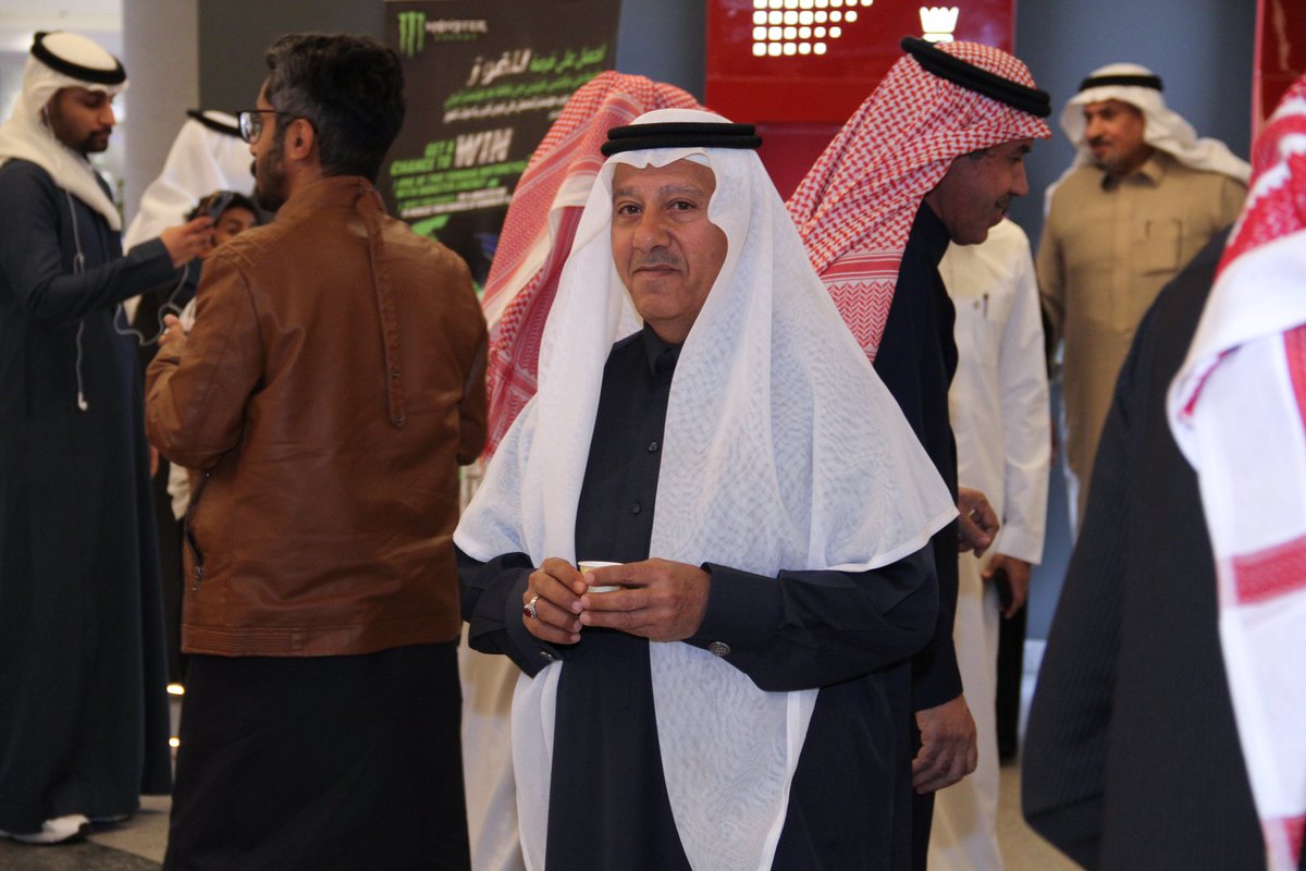 m7u_33's tweet photo. إحتفال نادي السينما بحضور الفنان #إبراهيم_الحساوي بعرض استثنائي لفيلم #هوبال متصدر شباك التذاكر السعودي في امباير سينما العثيم مول في #الاحساء 
#نادي_السينما https://t.co/T47WUXMk1I