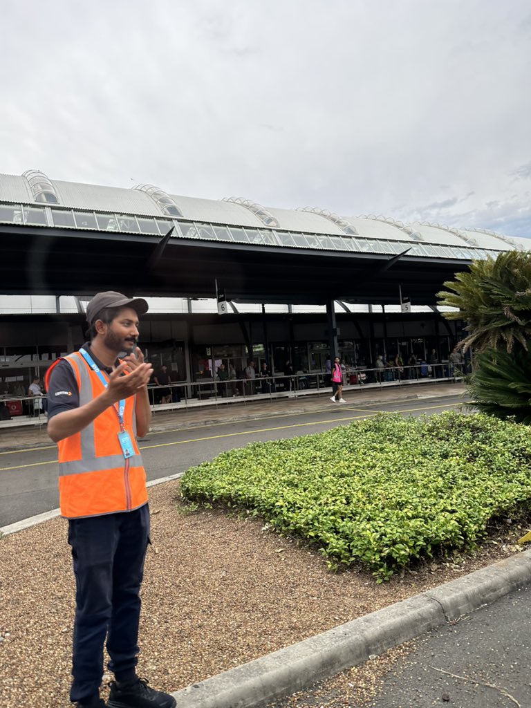 .<a href="/Uber_Australia/">Uber Australia</a> this staff member causing  chaos at Sydney Airport this am. Making XLs park on the wrong side of road and pax having to move luggage across all the incoming traffic. Really dangerous.