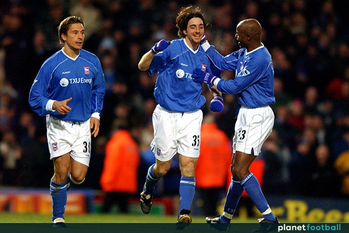 <a href="/mumoperalta/">Sixto Peralta</a> celebrates with <a href="/ReuserMartijn/">Martijn Reuser</a> and Finidi George. #itfc