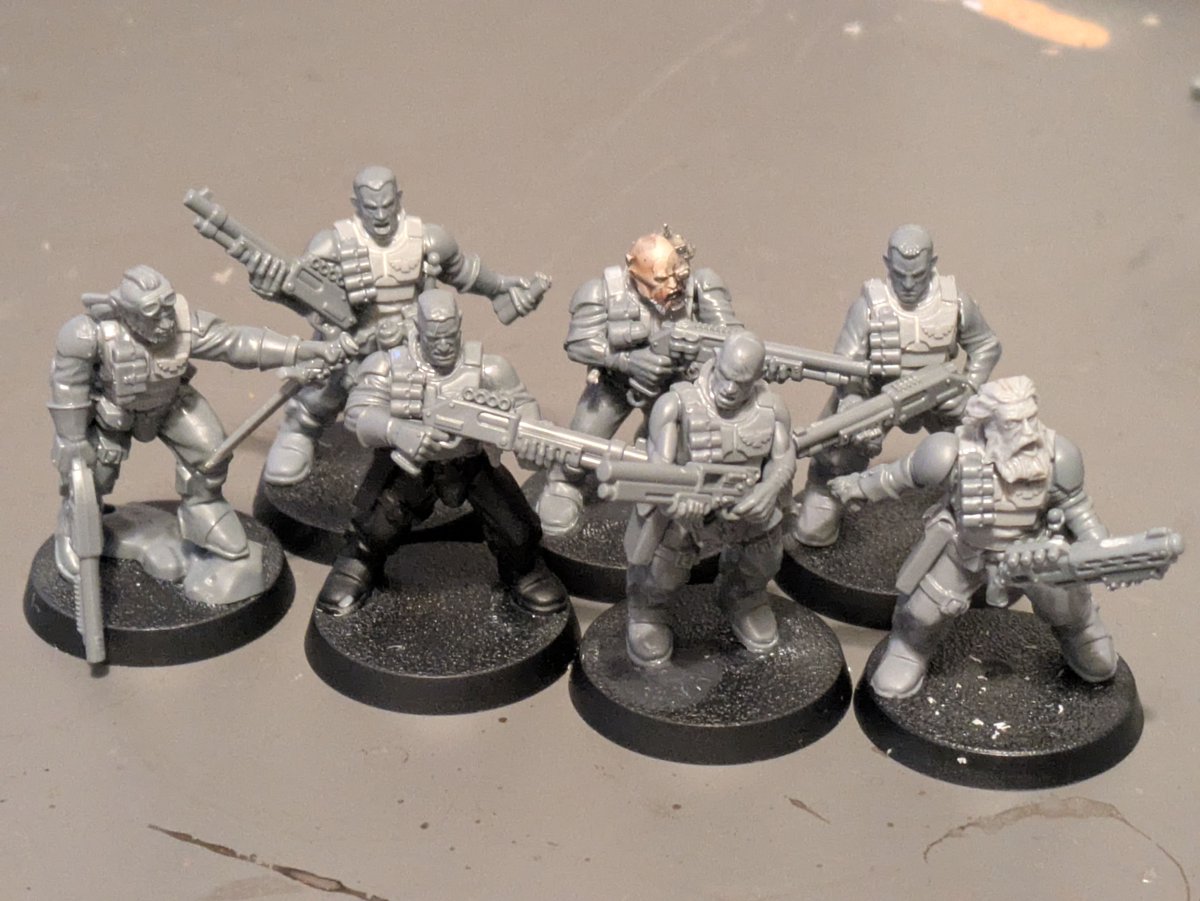 CptCorallis's tweet photo. Engineers are bringing back memories of 3rd ed Veterans, so figured I'd spin some up for my Tanith Guard.
A good excuse for kitbashing a build that represents some scouts with slug throwers, plus Scout Zhukova leading. Now just need cloaks!

#WarhammerCommunity
#Warmongers https://t.co/zQvyyO6MXK