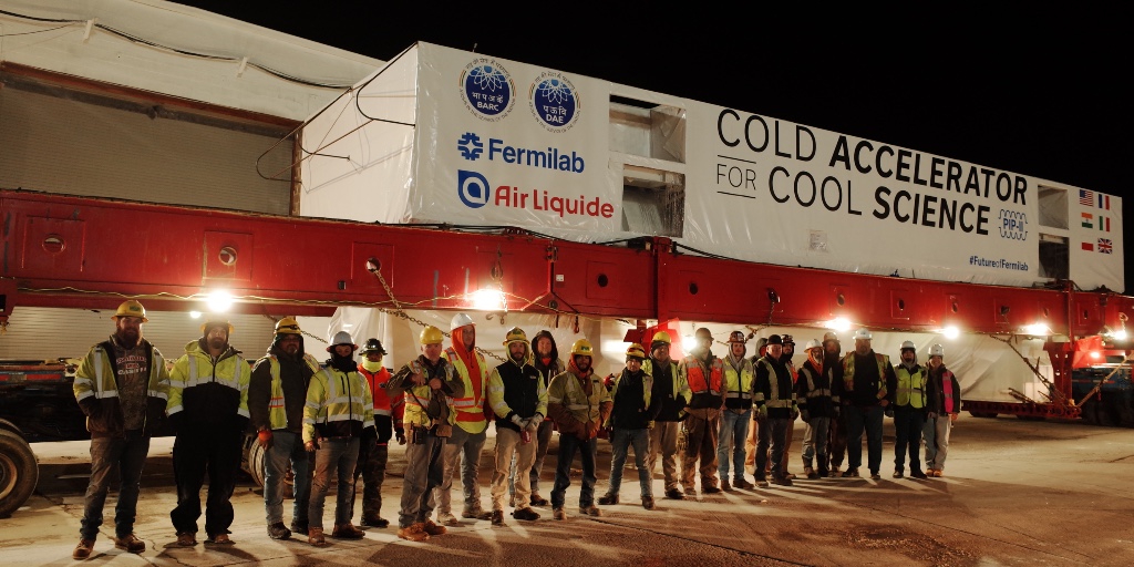 Fermilab's tweet image. On Wednesday Jan. 15, the #PIP2Coldbox will be moved across the Fermilab campus to its new home @PIP2accelerator! The public is invited to view the final leg of the coldbox journey with us.
🔗 For more information and registration:
pip2.fnal.gov/coldbox/
#FutureofFermilab