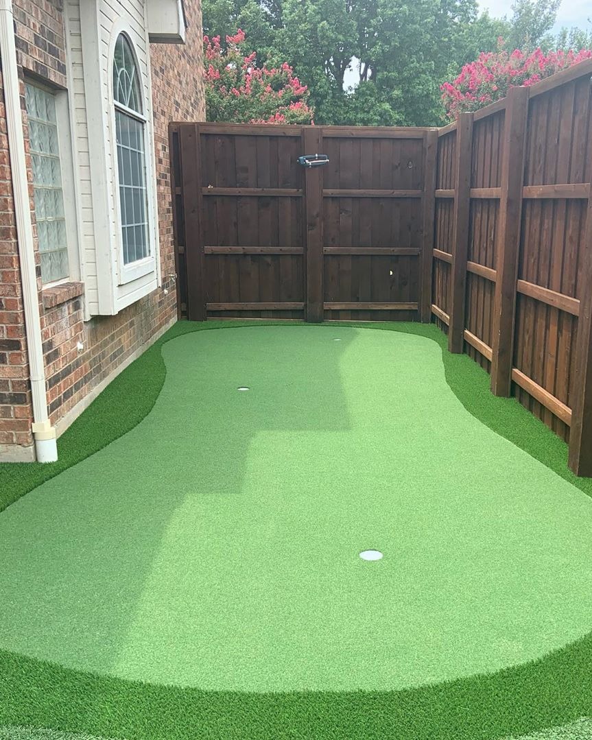 PurchaseGreen's tweet photo. Love the variety of presentations of artificial grasses from @purchasegreendallas!

View our diverse collection of turf here: https://t.co/FRbt1PRz2Y 
•
•
•
#PurchaseGreen #Dallas #artificialgrass #DallasTX #LandscapeDesign #Texas https://t.co/gbjkmS1M5E