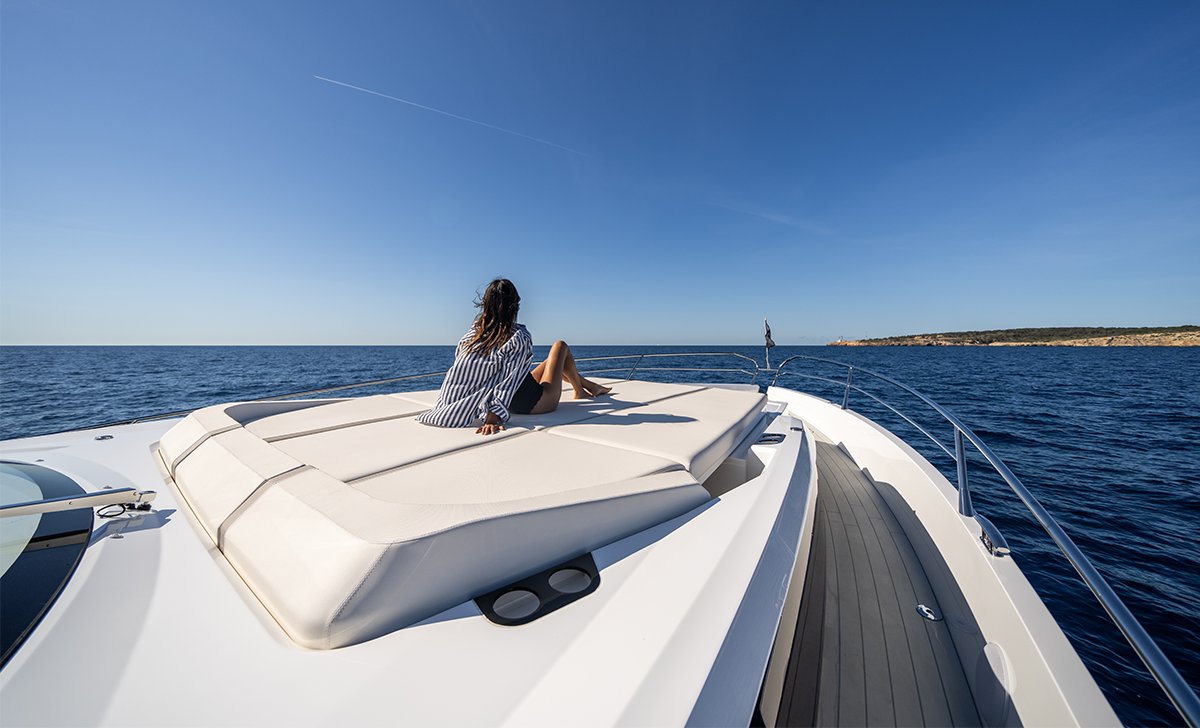 Sunseeker_Intl's tweet photo. Experience what it means to feel true exhilaration with the Sunseeker Superhawk 55. 

On display at boot Düsseldorf 2025 from the 18 - 26 January, discover the full line-up here: https://t.co/njZBN63bL8

#Sunseeker #SunseekerYachts #SunseekerSuperhawk55 #bootDüsseldorf #DBS25 https://t.co/14yG3Rxtpp