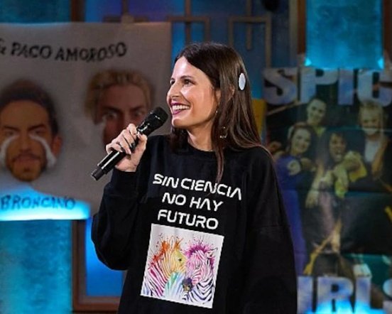 #SinCienciaNoHayFuturo 
Con más operaciones que un libro de matemáticas, sus siete enfermedades siempre son raras y en lugar de quejarse, llega Noah Higón a dar un mensaje positivo, a defender la sanidad pública y la investigación en ciencia.
Lo mejor que ha parido #LaRevuelta
