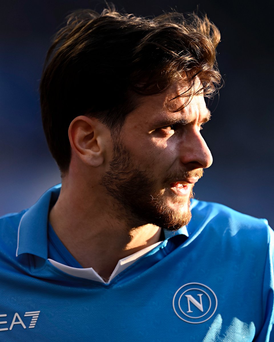 Acordo fechado: Kvaratskhelia é reforço do PSG por 70M€ + bónus, informa <a href="/MatteMoretto/">Matteo Moretto</a>