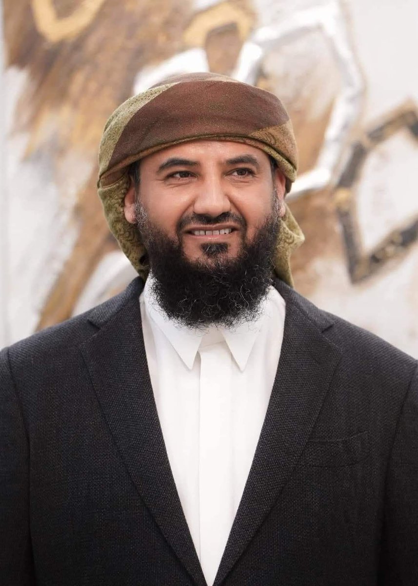 الاخ القائد  عبد الرحمن أبو زرعة المحرمي: لا يمكن الانتصار للبلاد والعباد في الشمال والجنوب إلا بتنظيف الشرعيه   من  الخلايا  الحوثيه فهم متواجدين  في معظم مفاصل الدوله ابتداء من مكانب المجلس الرئاسي  الى الحكومه ومعظم البعثات الدبلوماسيه  
 
 استمرار الوضع الحالي يعني فشلًا