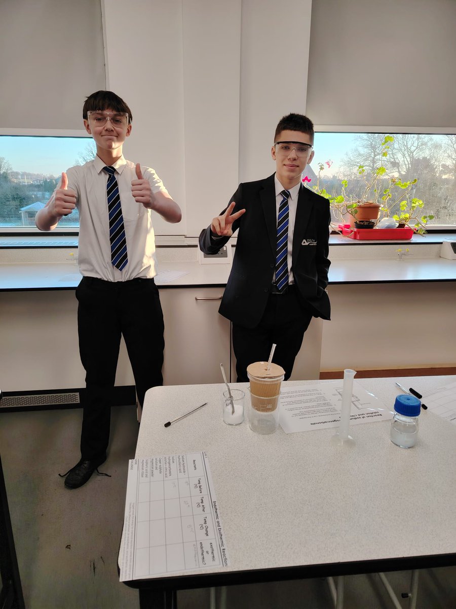 Y9 have been carrying out investigations to learn about exothermic and endothermic reactions today in Science #STEM