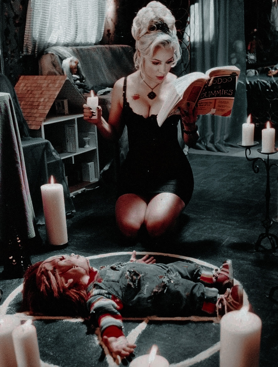Jennifer Tilly in Bride of Chucky (1998)
