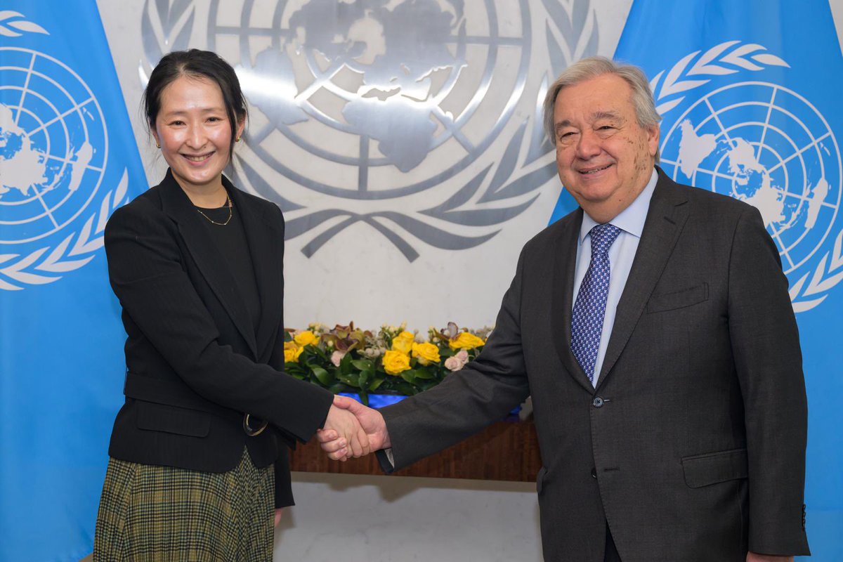 Belgium UN New York (@belgiumun) on Twitter photo ๐ง๐ช๐บ๐ณ Today our new Permanent Representative Sophie De Smedt presented her credentials to UN Secretary-General <a href="/antonioguterres/">Antรณnio Guterres</a>
๐She is very honoured to take on her new role & to continue building bridges cross-regionally. ๐ง๐ช๐บ๐ณ Today our new Permanent Representative Sophie De Smedt presented her credentials to UN Secretary-General <a href="/antonioguterres/">Antรณnio Guterres</a>
๐She is very honoured to take on her new role & to continue building bridges cross-regionally.