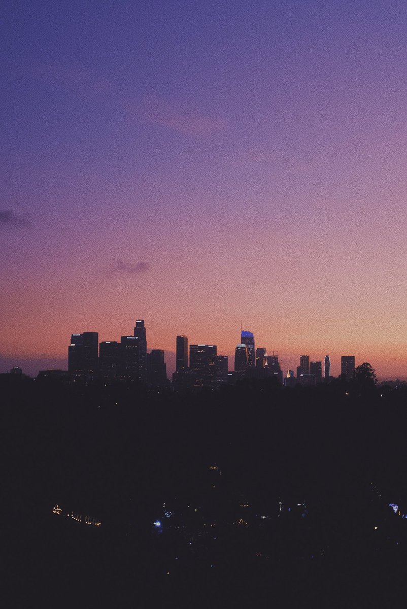 tnelll's tweet photo. a tribute post to LA and its coastline, my home, and the place that shaped and molded me not only as a creative but also a human being. 

I hope for a speedy but thoughtful and fair rebuild/recovery for its land and people. 🖤 https://t.co/VVhbtC4XRZ