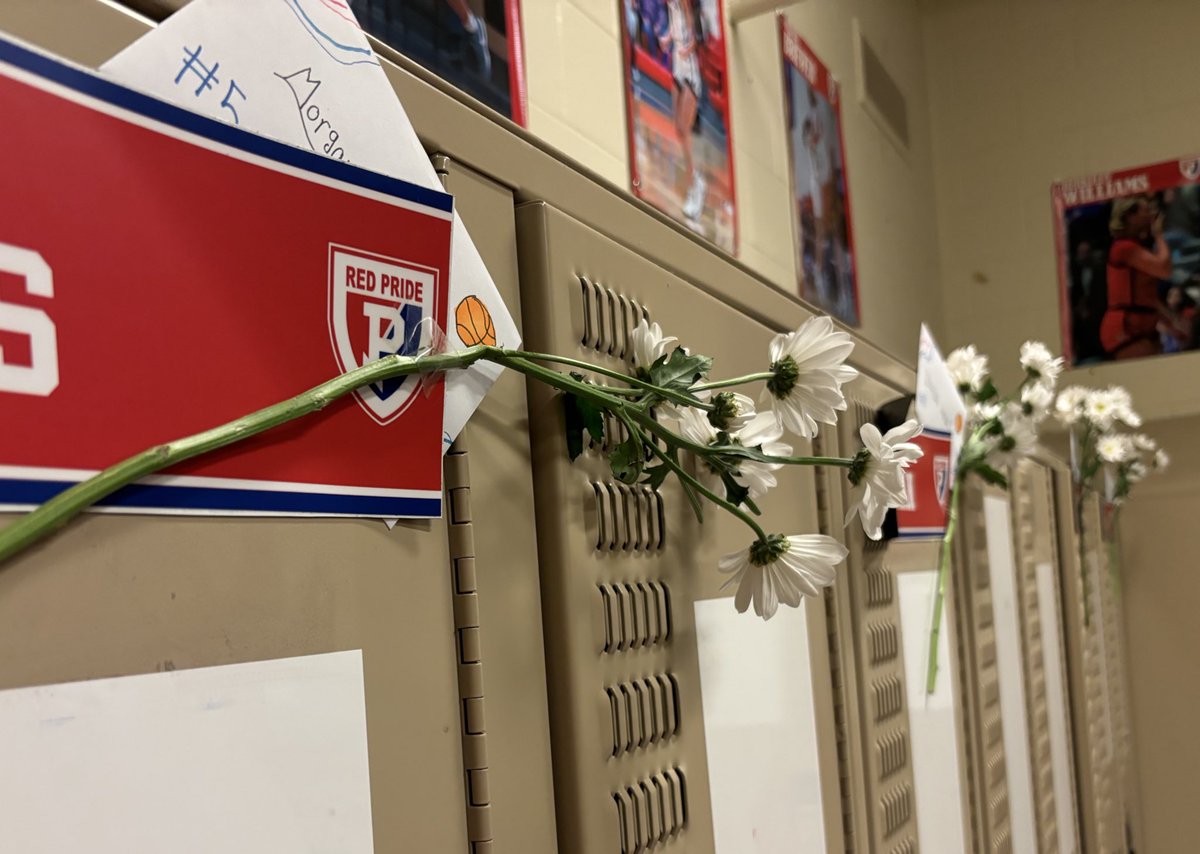 How thoughtful are the  <a href="/PHSCheerleaders/">PHS Cheerleaders</a>?! Thanks for all your support this year. We are so grateful for you! 💙📣❤️