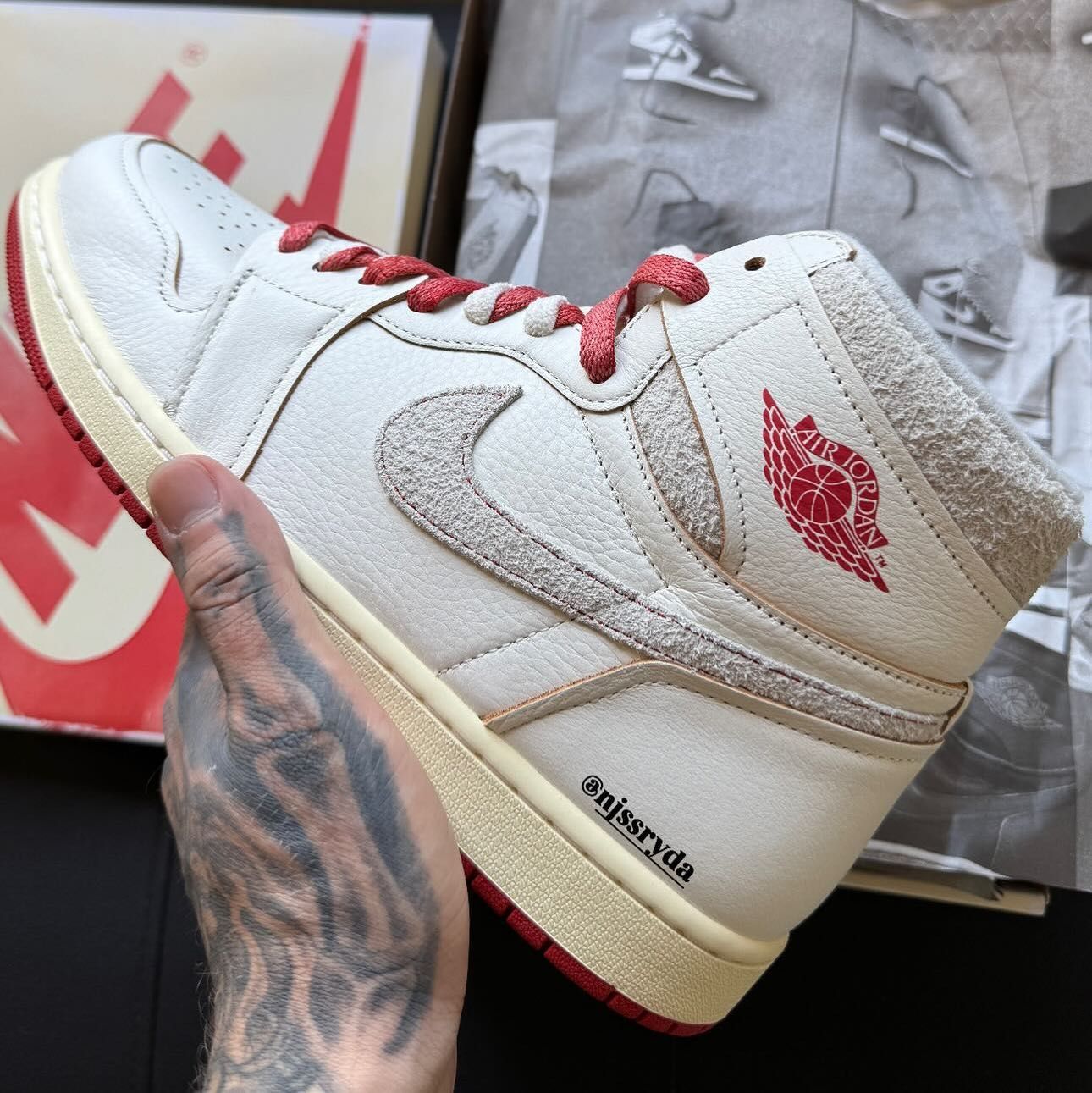★即発★NIKE AIR JORDAN 1 Retro High OG Rare Air/Cinnabar Air Jordan 1 High OG Rare Air Cinnabar Review and On Foot