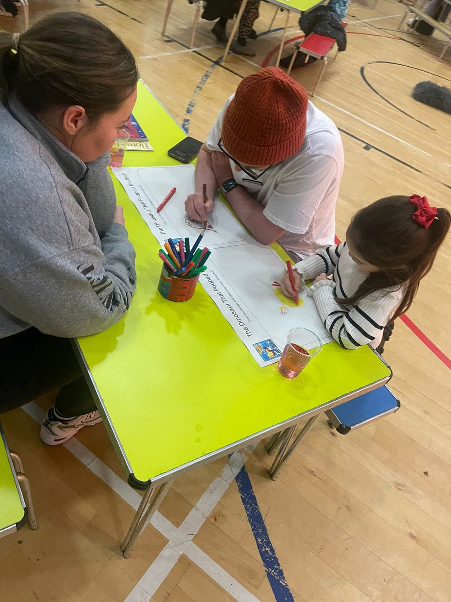 Mrs R Flynn (@mrsflynncps) on Twitter photo Thank you to all of the families who attended our first P1 family learning event of the year: Pizza & Picturebooks 🍕📖
- please sign up using the link below if you wish to join us next Monday 5-6pm😃 <a href="/ClydePrimary/">Clyde Primary</a> #clydeliteracy Thank you to all of the families who attended our first P1 family learning event of the year: Pizza & Picturebooks 🍕📖
- please sign up using the link below if you wish to join us next Monday 5-6pm😃 <a href="/ClydePrimary/">Clyde Primary</a> #clydeliteracy