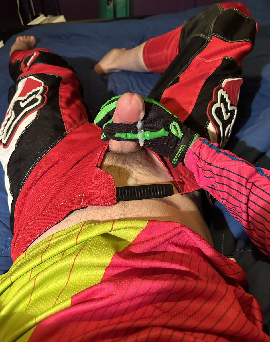 BoxersFun's tweet photo. Fox motocross gear boner, jerkoff and cum
Like it?
#mxgear #gearfetish #motocross #motocrossfetish #mxfetish #gaykink
#gayfetish #stroking #jerkoff #jizz #cum #jerking #moaning #heavybreathing #cock #gaytop #cumshot #hardcock #batebro #foxfetish #batewithme #jackoff #mx #gloves https://t.co/Q5slacnSxV