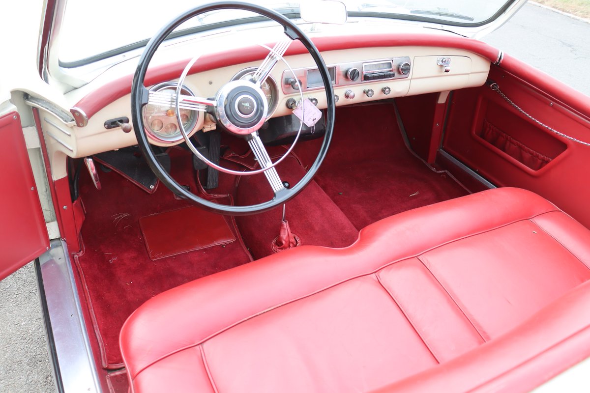 GullwingMotor's tweet photo. 1953 Nash-Healey Roadster by Pinin Farina https://t.co/PM0cWxqjBA