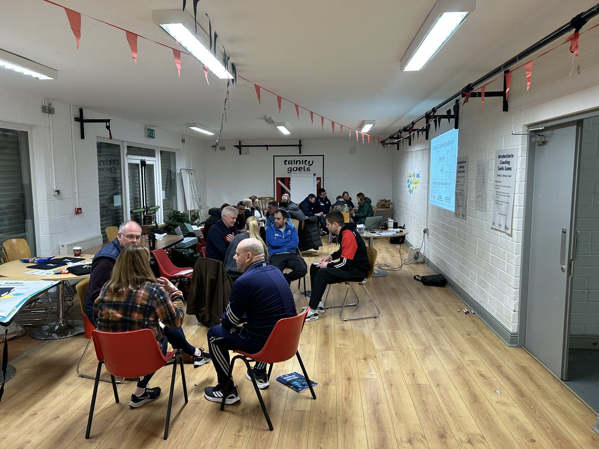 antoholly's tweet photo. Great first night ICGG @TrinityGaelsgaa lots of great engagement 💡#EveryDayIsALearningDay# @DublinGAACoach https://t.co/xzdAbmgHt6