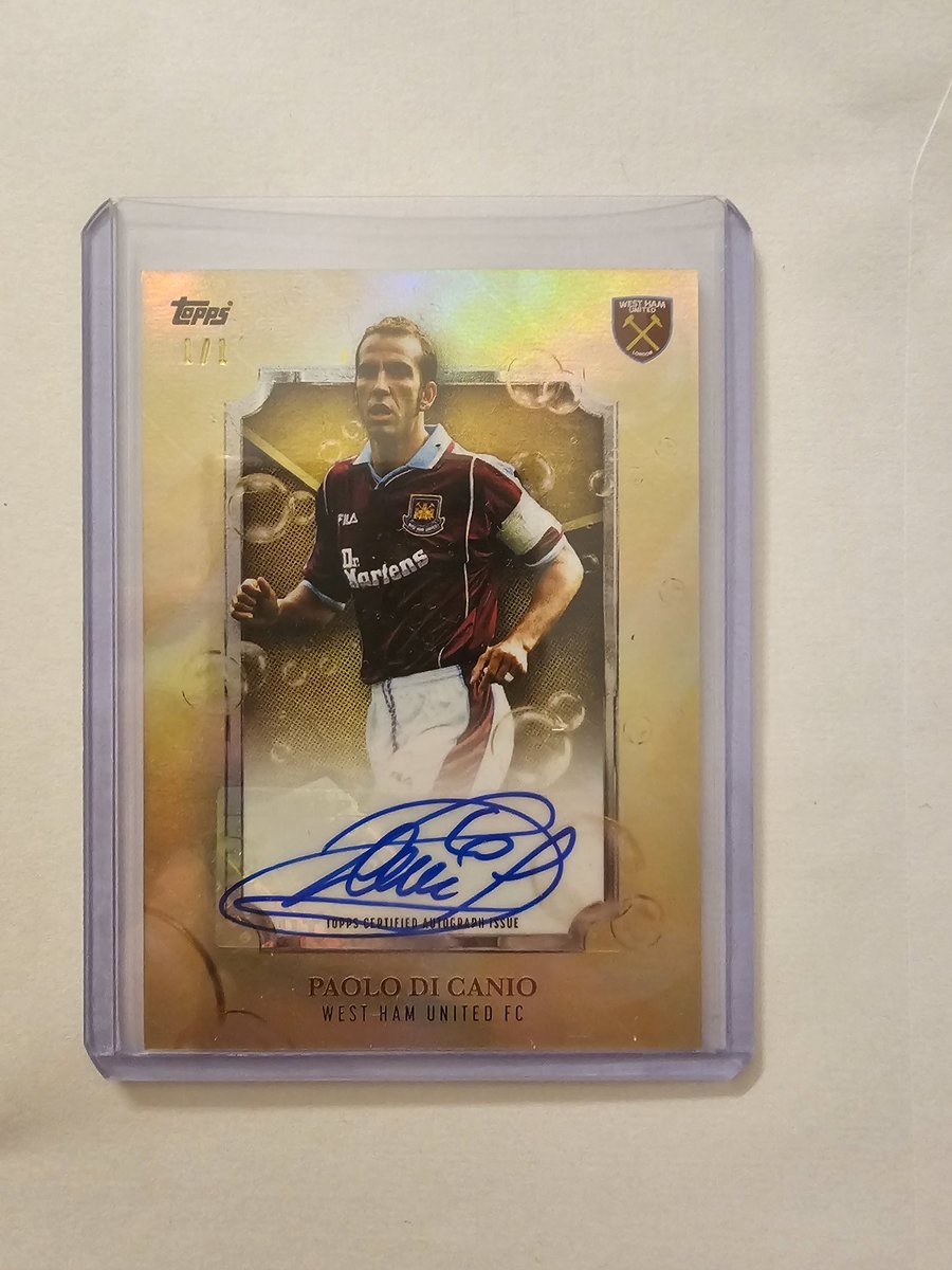 ThomasC_WHUFC's tweet photo. @WestHam @Topps 1st ever 1/1 and had to be this guy ⚒️ https://t.co/NSzSO56yXK