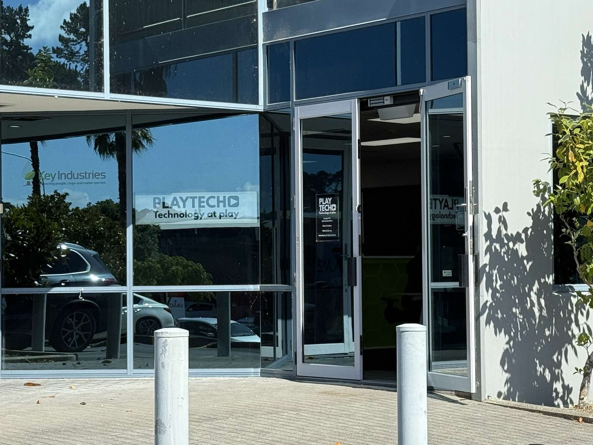 We're now open at our new location at 15d Paul Matthews Rd!
We're still putting the finishing touches on our showroom, but you're welcome to come and see us if you'd like to buy a PC or pick up your order!