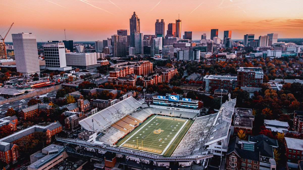 tjmdlbrks's tweet image. Tap, hold and load in 4K.  #StingEm