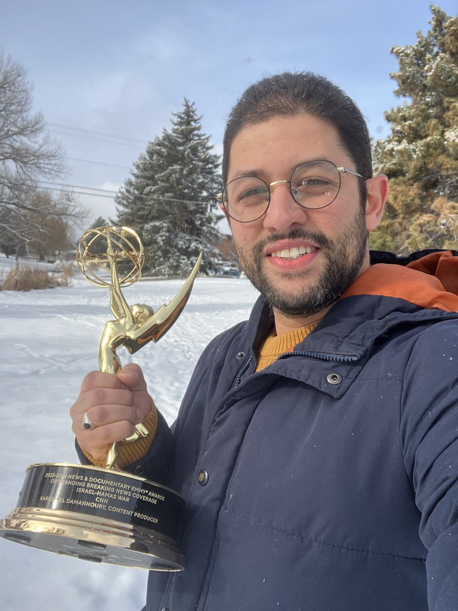 DU MFJS Department tweet media