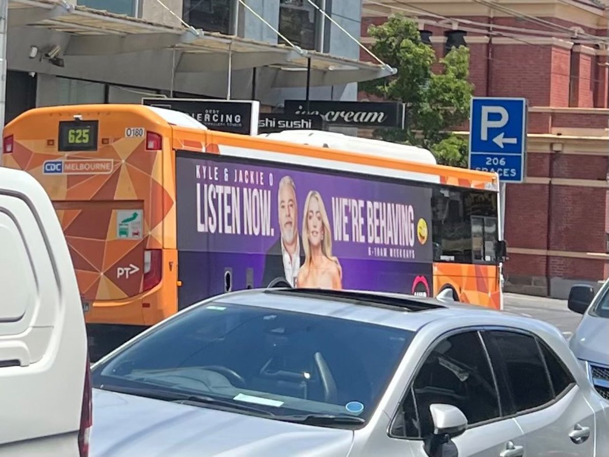 MFWitches's tweet image. 🧙🏽 🧙🏽 🧙🏼‍♀️ #VILEKYLE WITHDRAWALS 468-472 🧙🏽 🧙🏽 🧙🏽 

The new K and J slogan “Listen Now, We’re Behaving” appearing recently on buses, trams and other advertising material around Melbourne would be hilarious if not so fucking dangerous, witches. 

As it highlights the desperate war…