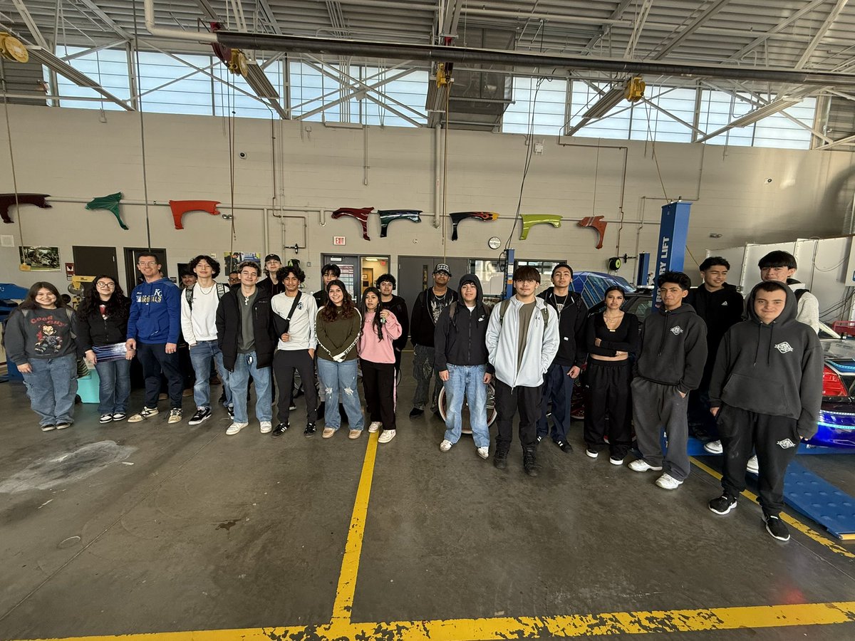 Olathe Leadership Lowrider Bike Club (@oll_bikeclub) on Twitter photo We’re ready for a great 2025! Our students returned from winter break eager to take on some big projects this semester. We’re looking forward to showing off what our student artists will accomplish this year!! #OPSMakeTodayCount <a href="/olatheschools/">Olathe Public Schools</a> We’re ready for a great 2025! Our students returned from winter break eager to take on some big projects this semester. We’re looking forward to showing off what our student artists will accomplish this year!! #OPSMakeTodayCount <a href="/olatheschools/">Olathe Public Schools</a>
