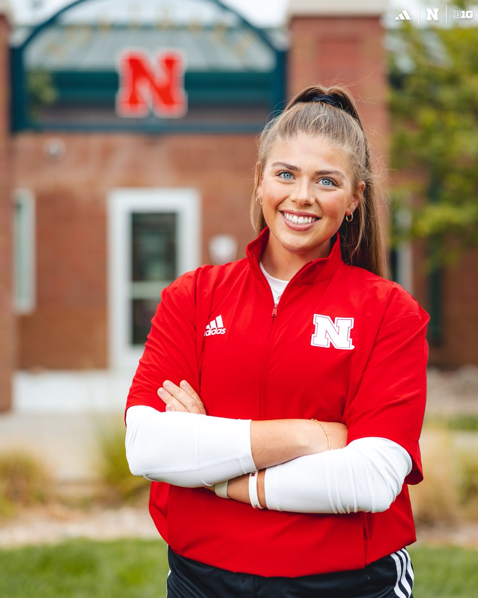 Wishing a happy birthday to Assistant Coach <a href="/liv_ferrell39/">Olivia Ferrell</a>‼️

Thanks for everything you do for the Red Team day in and day out. 🫶