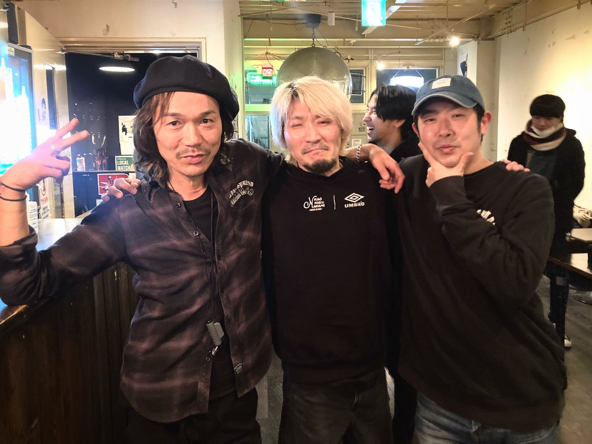 naovoistar's tweet photo. 夕べはDOMe柏にて斉藤省悟のアルバムリリースツアー柏編へ参戦。個人的にとても感慨深い思いに包まれた日に、省悟や緒形晋ちゃんと色々な話を交わし、どういう歌うたいになるべきか、どう伝えてゆくべきかを今一度探りながら、その一方で後悔の無い人間活動を重ねてゆきたいと、そっと誓った夜だった。 https://t.co/kLKj7IxiYx