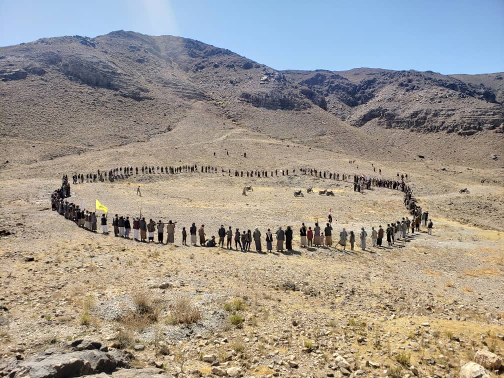 مسير ومناورة لخريجي الدفعة الأولى من المستوى الثاني من الدورات العسكرية بمربع الموسطة قرية الهجرة وبيت السناني بمديرية جهران محافظة ذمار.
 
مع الله خرجنا اليوم  كتايب وألوية
مع القدس والاقصى لوى يتبعه لوى

دروس تعبوية من هدى الله وتوعية
ومن مستوى ثاني  إلى ألف مستوى
#حاتم_الحاتمي